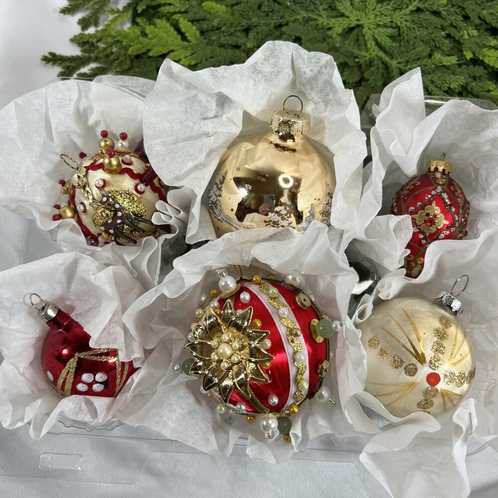 Vintage Kitschy 6 Push Pin Sequin Glass Ball Christmas Ornaments Mid Century